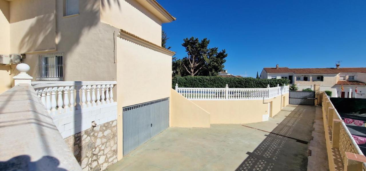 Golden Villa Costa Del Sol - Big Private Pool - Bbq - Good Location Fuengirola Eksteriør billede