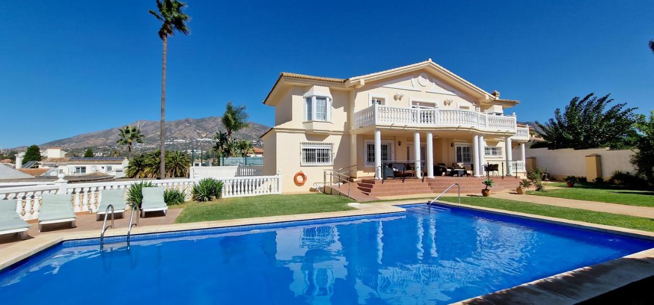 Golden Villa Costa Del Sol - Big Private Pool - Bbq - Good Location Fuengirola Eksteriør billede